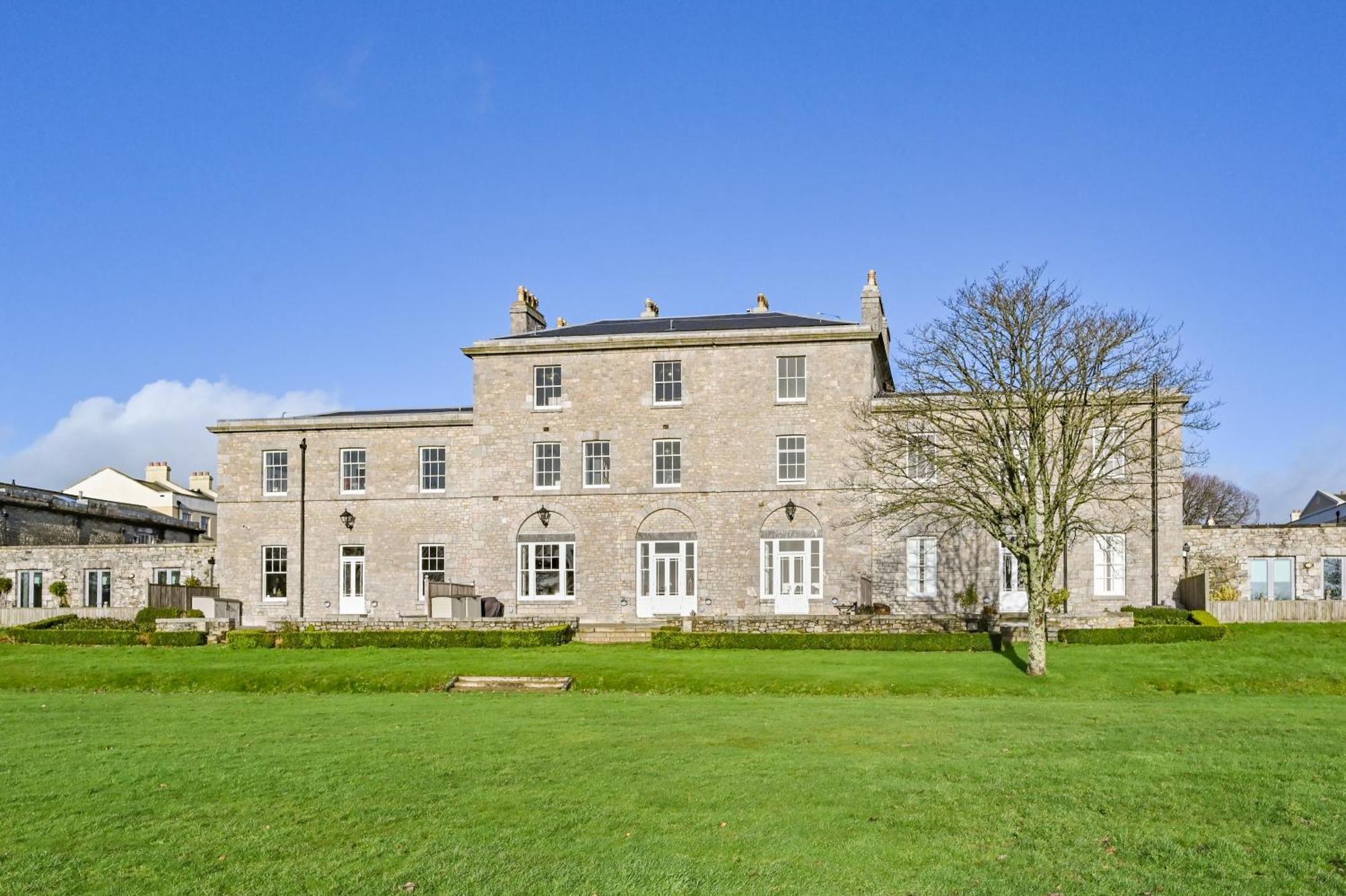 9 Admiralty House Stunning Luxury Apartment With Free Parking Plymouth Exterior photo