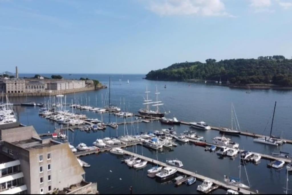 9 Admiralty House Stunning Luxury Apartment With Free Parking Plymouth Exterior photo